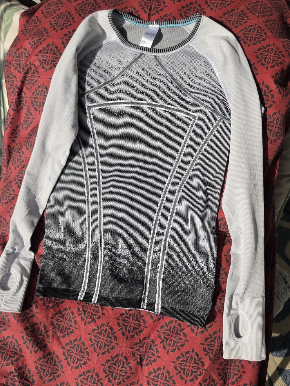 Ivivva by Lululemon Fly Tech Long Sleeve Shirt, Size 10